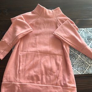 Fabletics, Zaylee funnel neck tunic new without tags